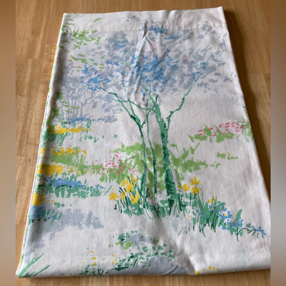 Vintage twin flat sheet with water color floral design 1977